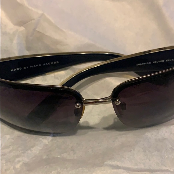 Marc by Marc Jacobs - Picture 2 of 9